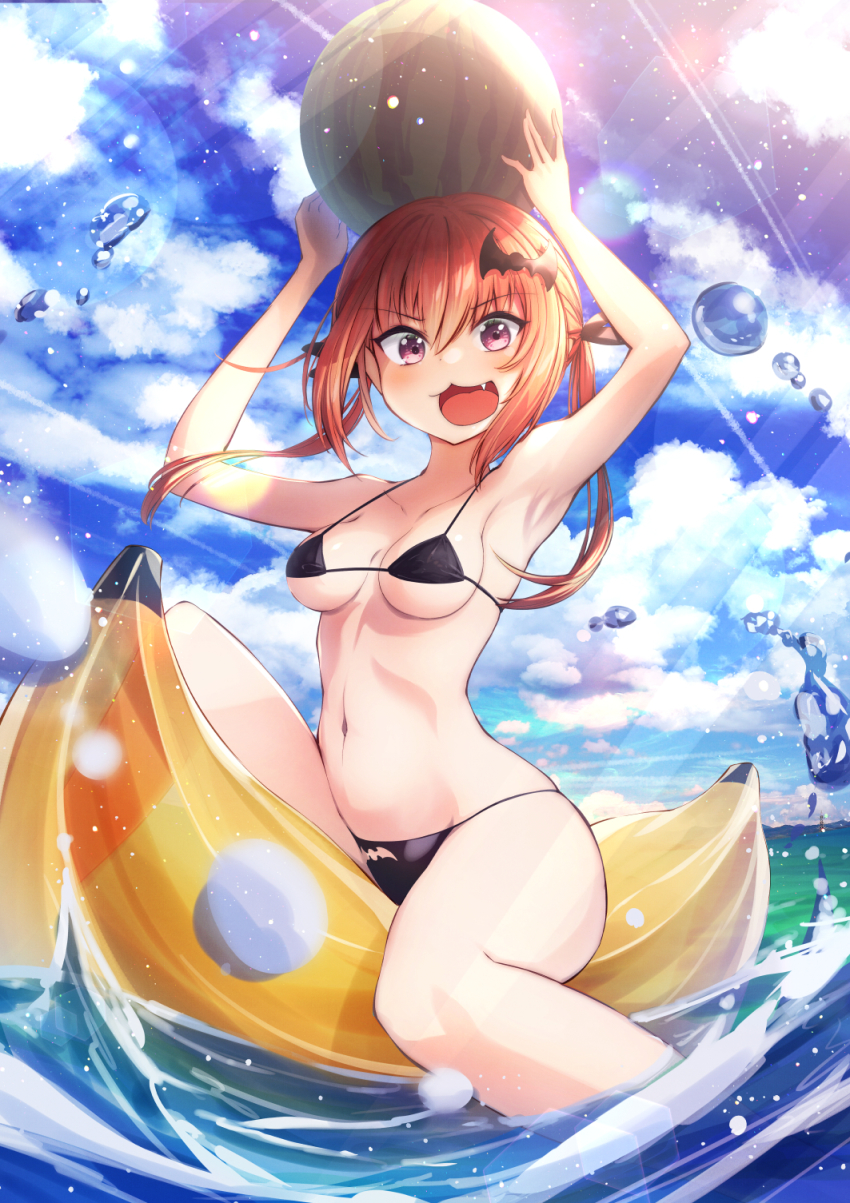 Satania on a banania. 